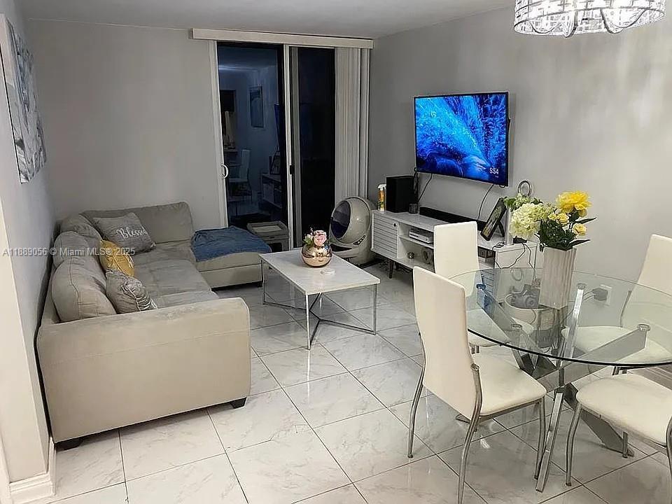 Photo - 800 North Miami Avenue Apt #E-707, Miami, FL 33136 - 1 BR 1 BA condo