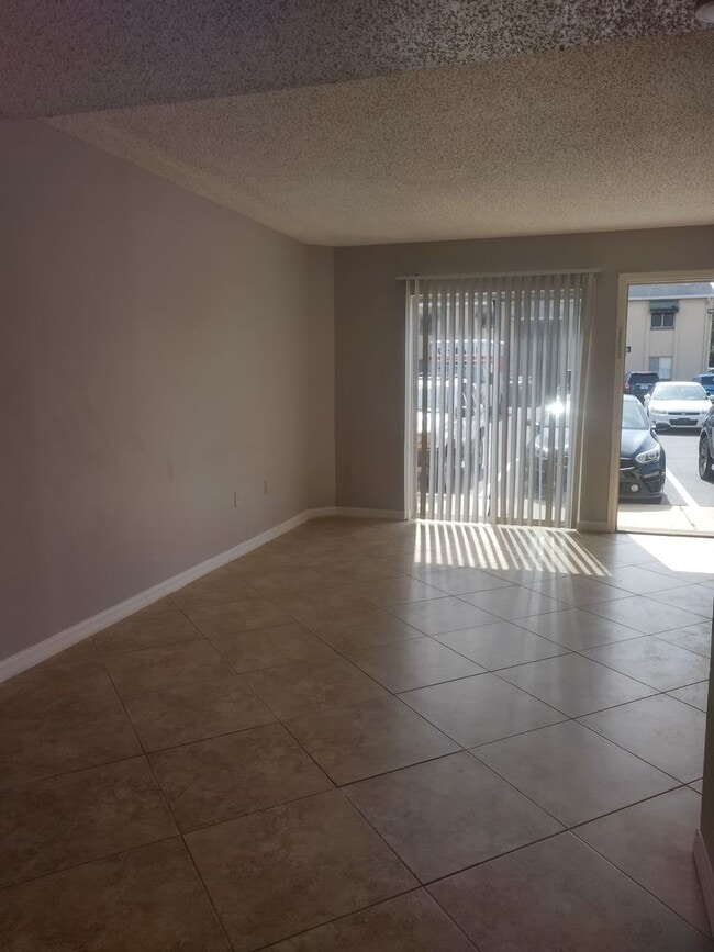 Foto del edificio - 4149 S Semoran Blvd