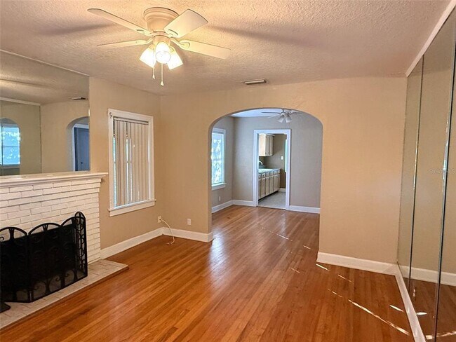 Foto del edificio - 1908 20th Ave N