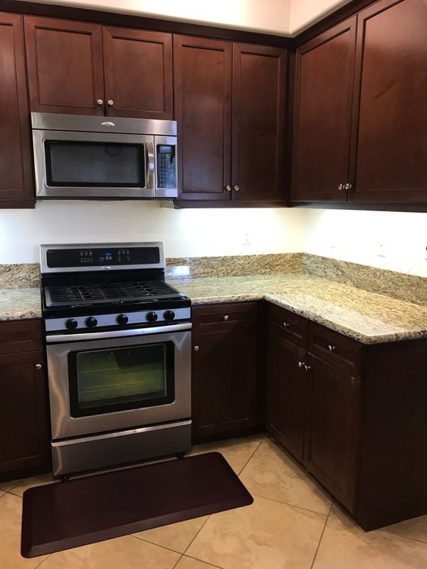 Foto del edificio - 1521 Silver Shadow Dr