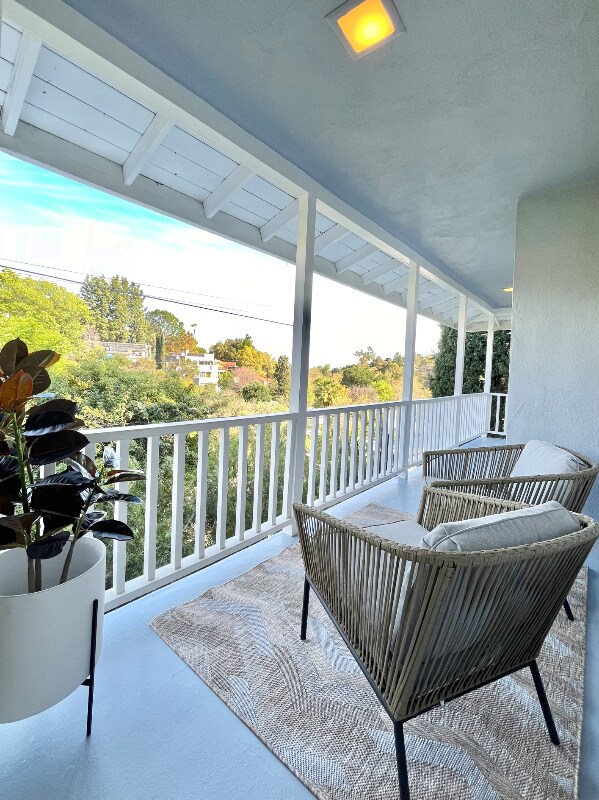 Foto del edificio - 420 Tamarac Dr