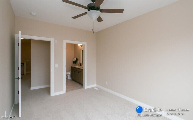 Foto del edificio - 2 br, 2.5 bath Condo - 901 E 2nd Ave Apt 211