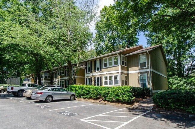 Building Photo - 5157 Roswell Rd