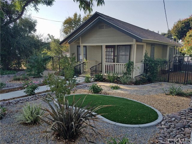 Primary Photo - 1106 W Olive Ave
