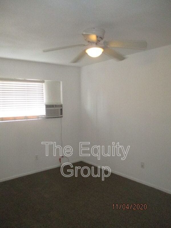 Foto del edificio - 280 E Whitney Ave