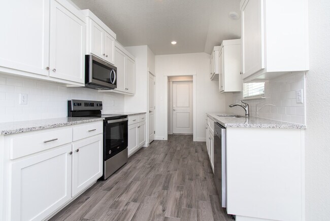 Foto del edificio - 1418 Cedar River Ln
