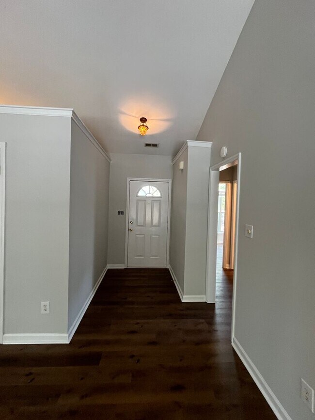 Foto del edificio - Discover this well-maintained 3-bedroom, 2-bath home in Wilmington, NC