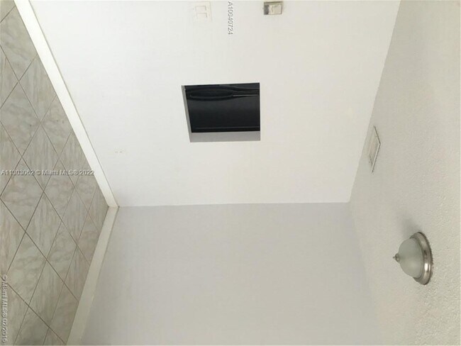 Foto del edificio - 7907 SW 8th St  7907 North Lauderdale Fl 3...