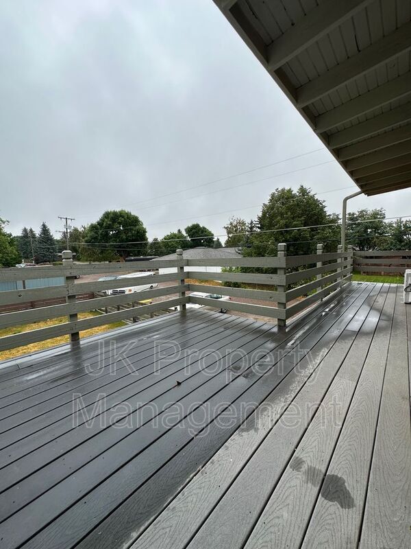 Building Photo - 3208 11th Ave S