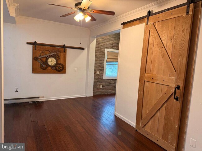 Foto del edificio - 82 Linvale Rd