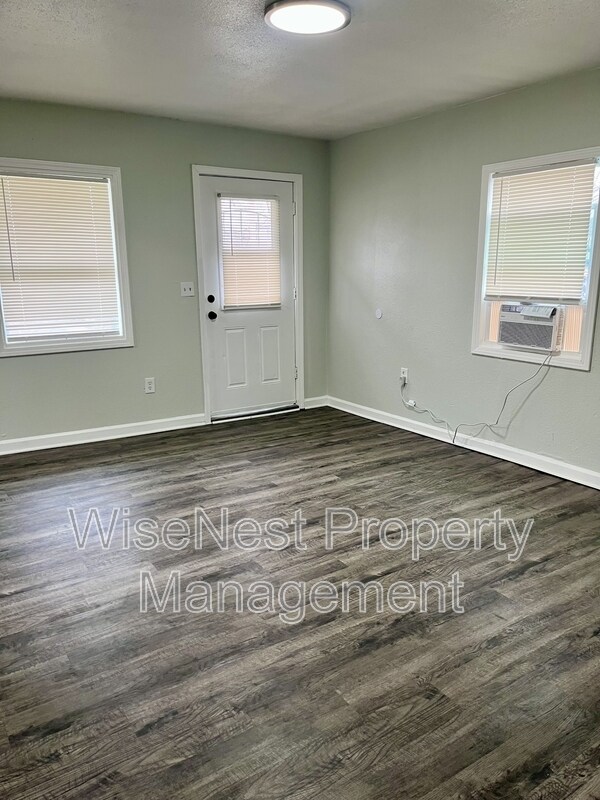 Building Photo - 6656 Bales Ave