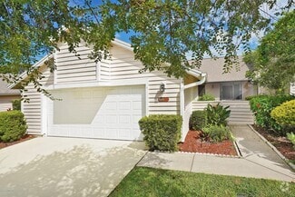 Building Photo - 840 Ridge Lake Dr