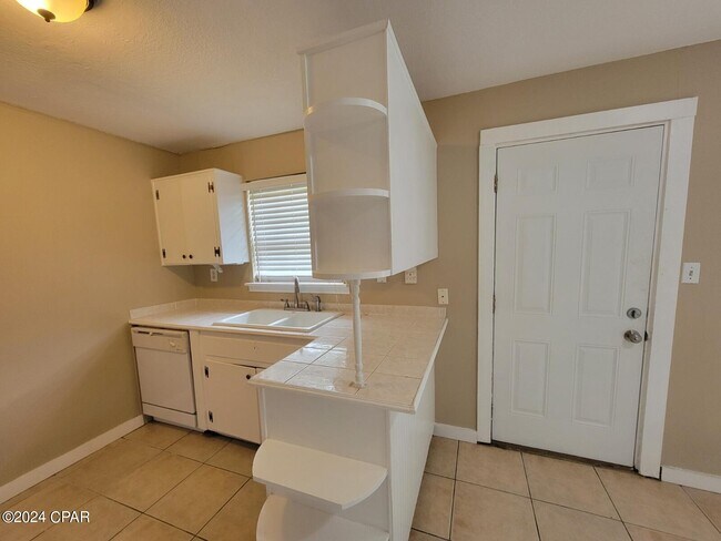 Foto del edificio - 1710 Chestnut Ave