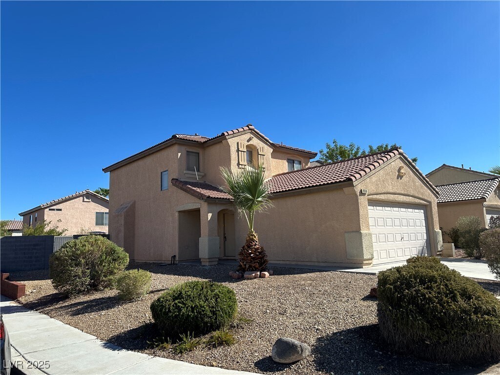 Foto principal - 9558 Grapeland Ave