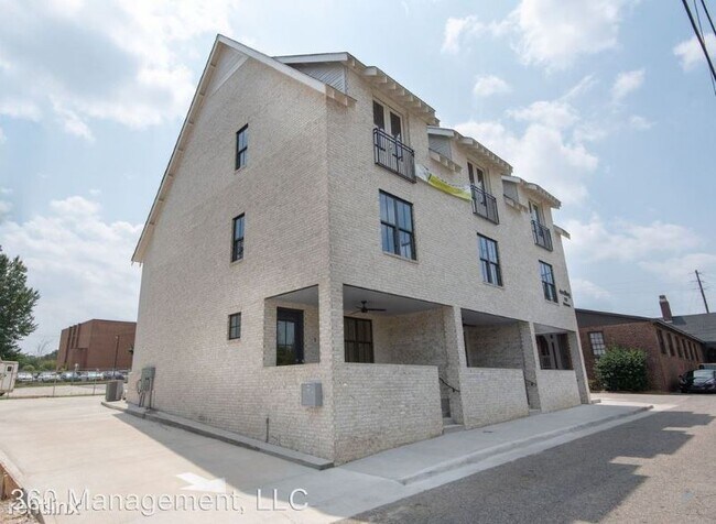 Building Photo - 3 br, 4 bath Condo - 222 Tichenor Ave