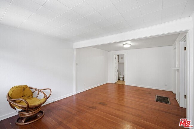 Foto del edificio - 2808 3rd St