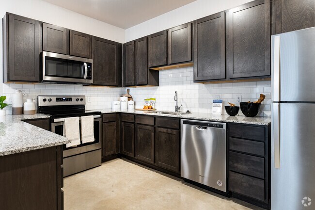 1BR, 1BA - 721 SF - The Ridge at Headwaters