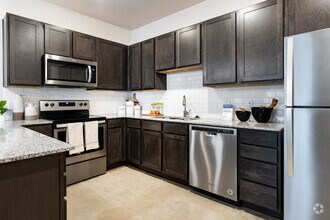 1BR, 1BA - 721 SF - The Ridge at Headwaters