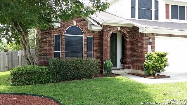 Foto principal - FOUR BEDROOM - 3 BATH