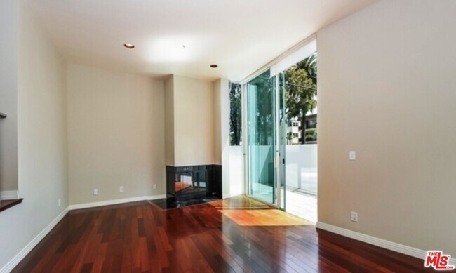 Foto del edificio - 401 California Ave