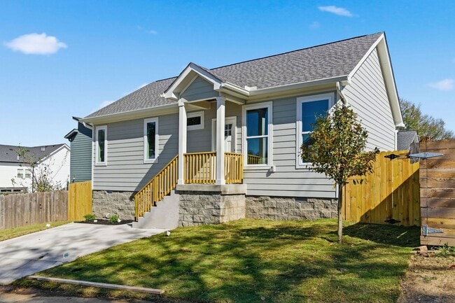 Building Photo - Sleek, Brand-New Nashville Living with Private Alley Access