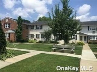 Foto principal - 405 Kensington Ln
