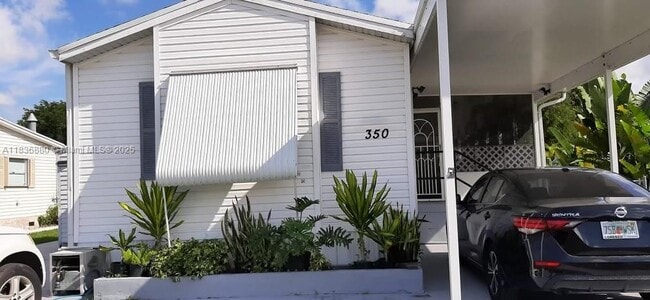 Building Photo - 35303 SW 180th Ave