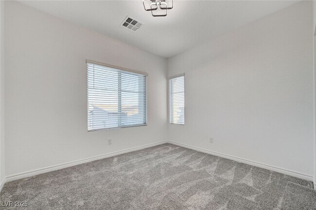 Foto del edificio - 600 Carriage Hill Dr