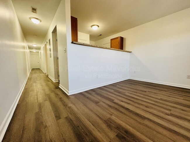 Photo - 4607 Kirkland Ave Townhome
