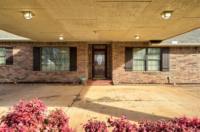 Foto del edificio - 7201 NW 150th St