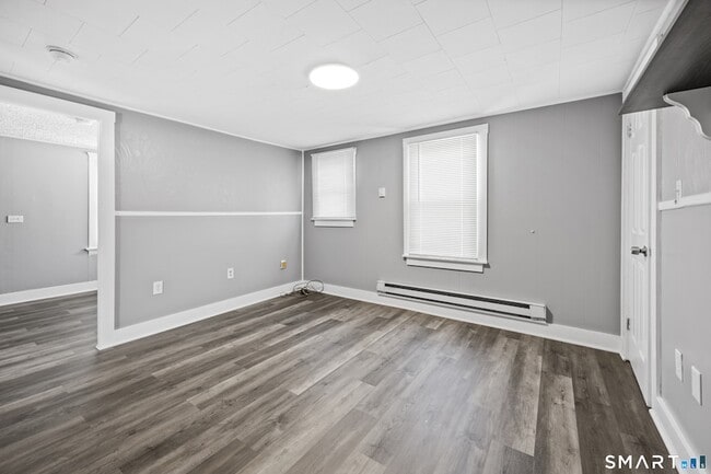 Photo - 62 Edgewood Rd Apartment