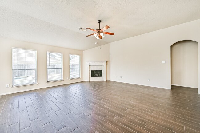 Foto del edificio - 2006 Plantain Lily Ct