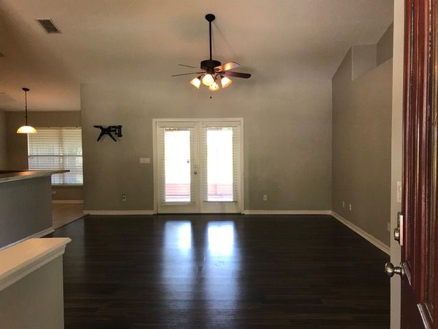 Foto del edificio - 972 Cornell Ave