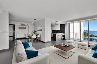 Building Photo - 11111 Biscayne Blvd