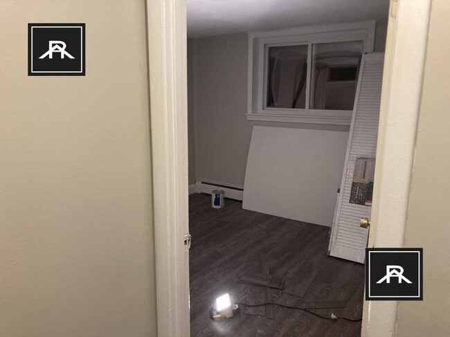 Building Photo - 2 bedroom in Chestnut Hill MA 02467