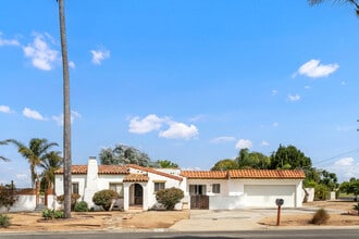 Building Photo - 1730 California St