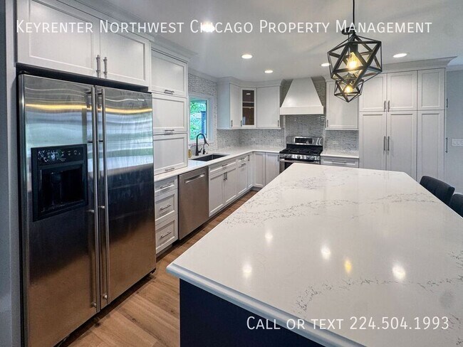 Foto del edificio - 1028 Tiverton Ct