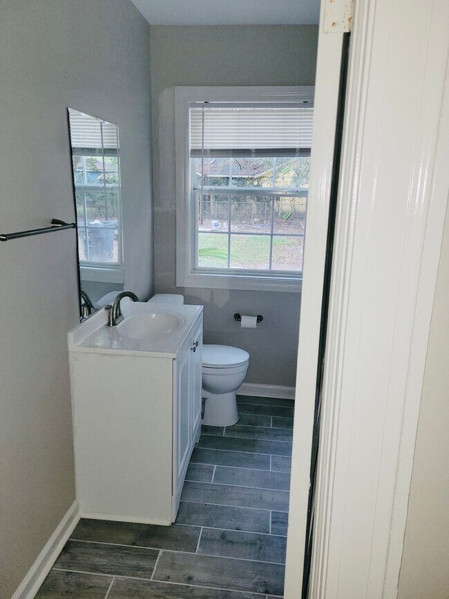 Foto del edificio - 4958 Bradley St