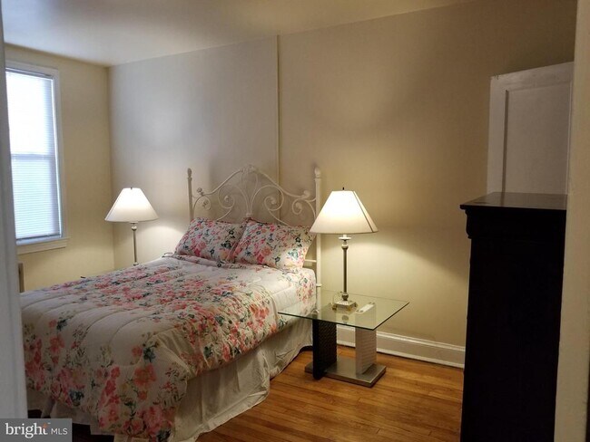 Foto del edificio - 2821 7th St NE