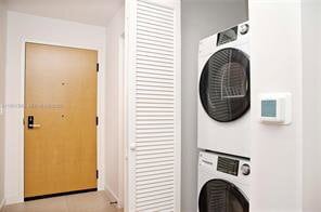 Building Photo - Northeast 6th Street, Miami, FL 33132 - 1 BR 1 BA condo