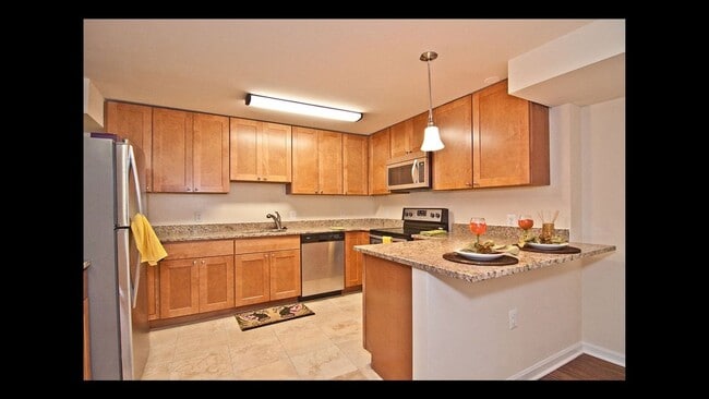 Building Photo - Oaklawn Apartments