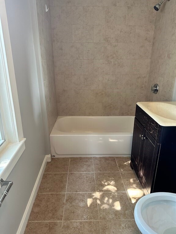 Building Photo - 43 Clinton St