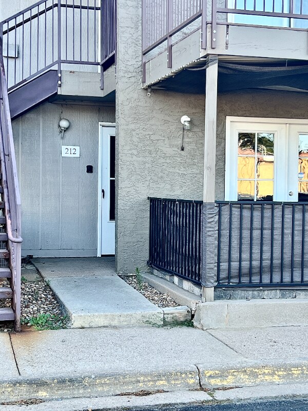 Building Photo - 5300 Cherry Creek S Dr