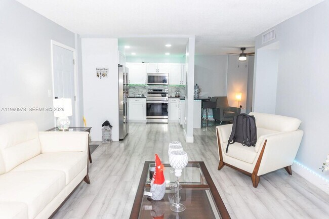 Foto del edificio - 6190 W 19th Ave