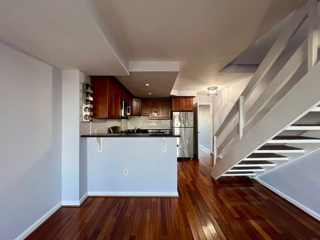 Foto del edificio - 1245 13th St NW