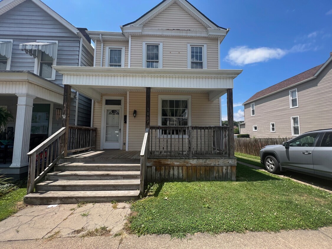 1007 Logan St, McMechen, WV 26040 House for Rent in McMechen, WV