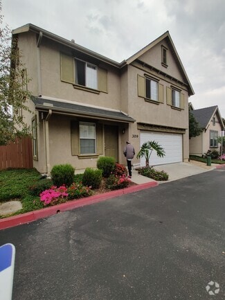 Building Photo - 309 Quail Cir