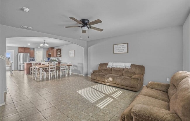 Building Photo - 3330 La Terraza Wy