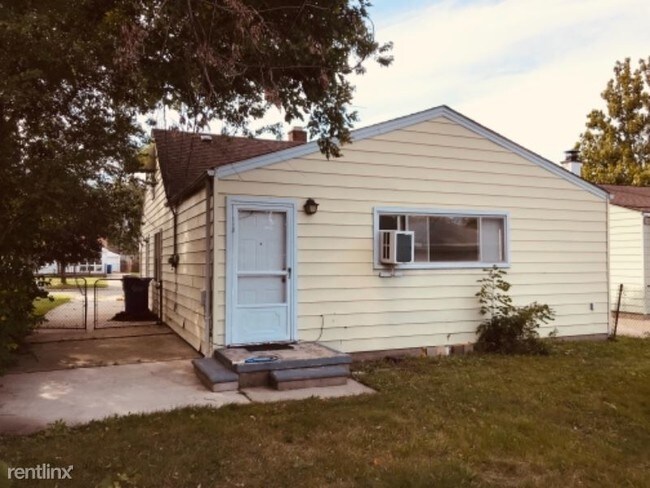 Building Photo - 3 br, 1 bath House - 25176 Rosenbusch Blvd