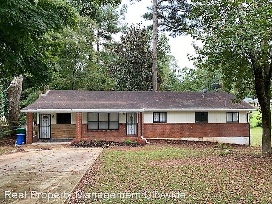 Primary Photo - 4 br, 2 bath House - 3237 Bobolink Drive